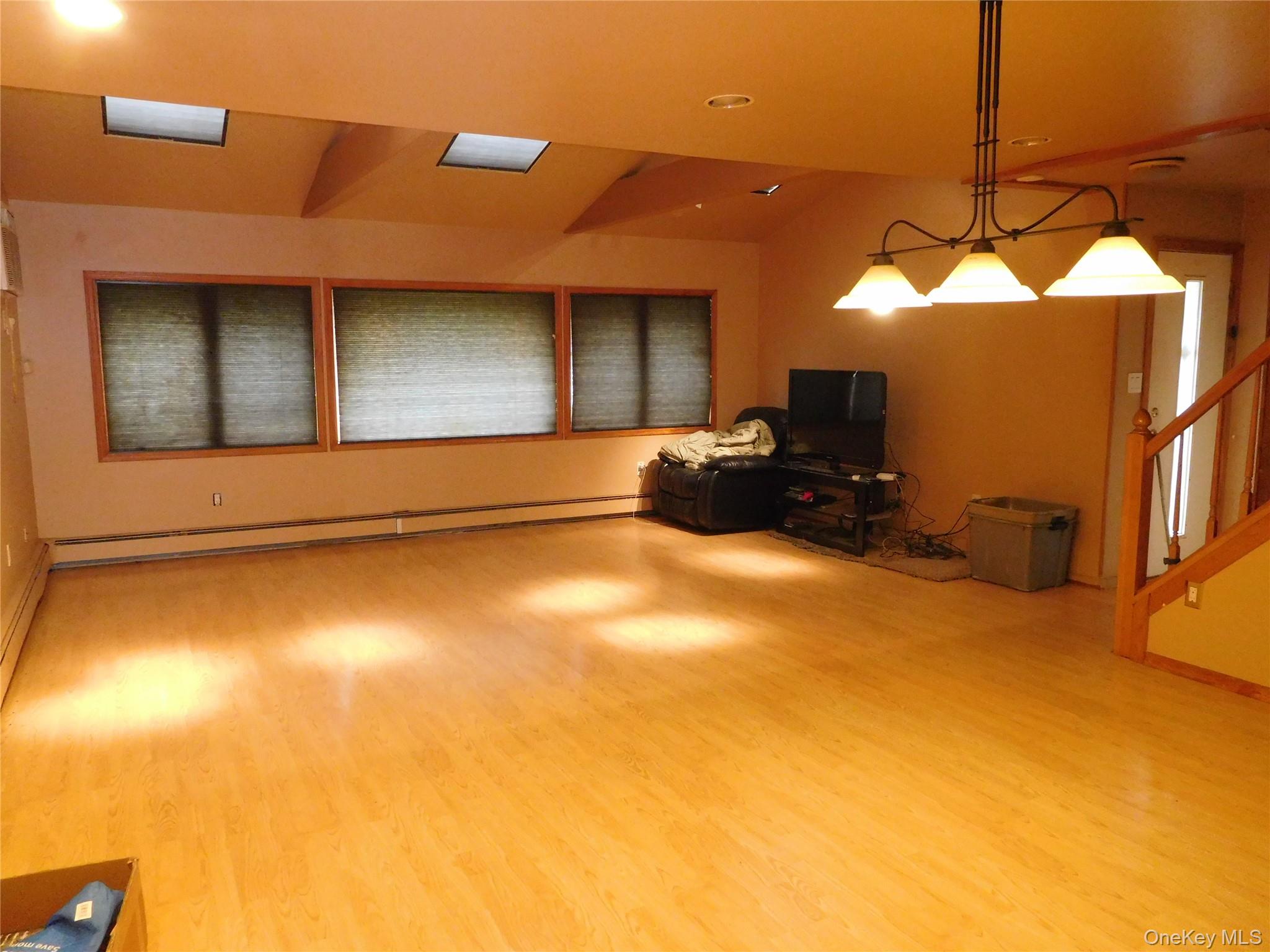 #4 photo, 231 Willowood Drive, ナッソー郡 Wantagh , NY 11793