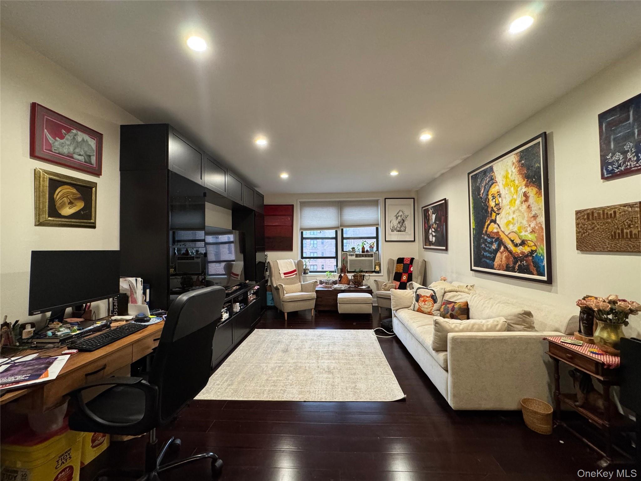 #3 photo, 33-27 91st Street, কুইন্‌স Jackson Heights , NY 11372