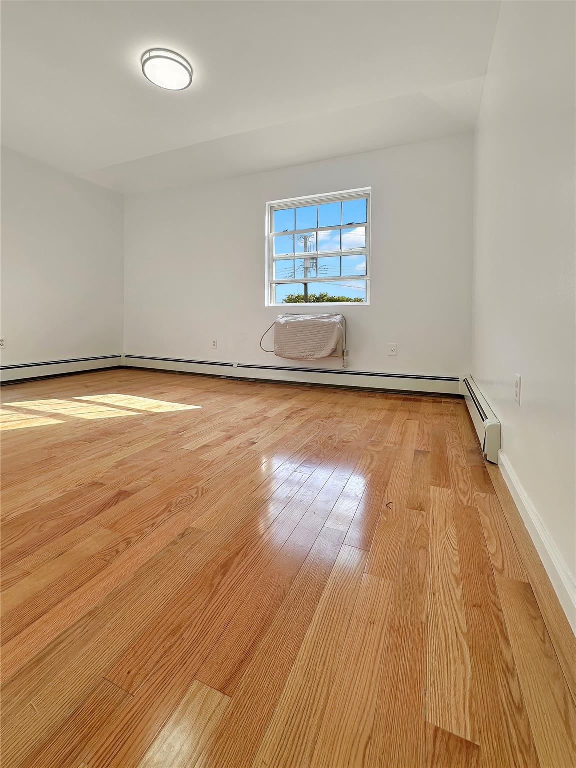 #13 photo, 10835 157th Street, Jamaica , NY 11433