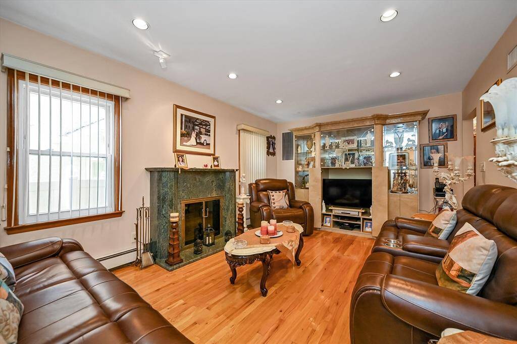 #5 photo, 45-39 192nd St, クイーンズ区 Flushing , NY 11358