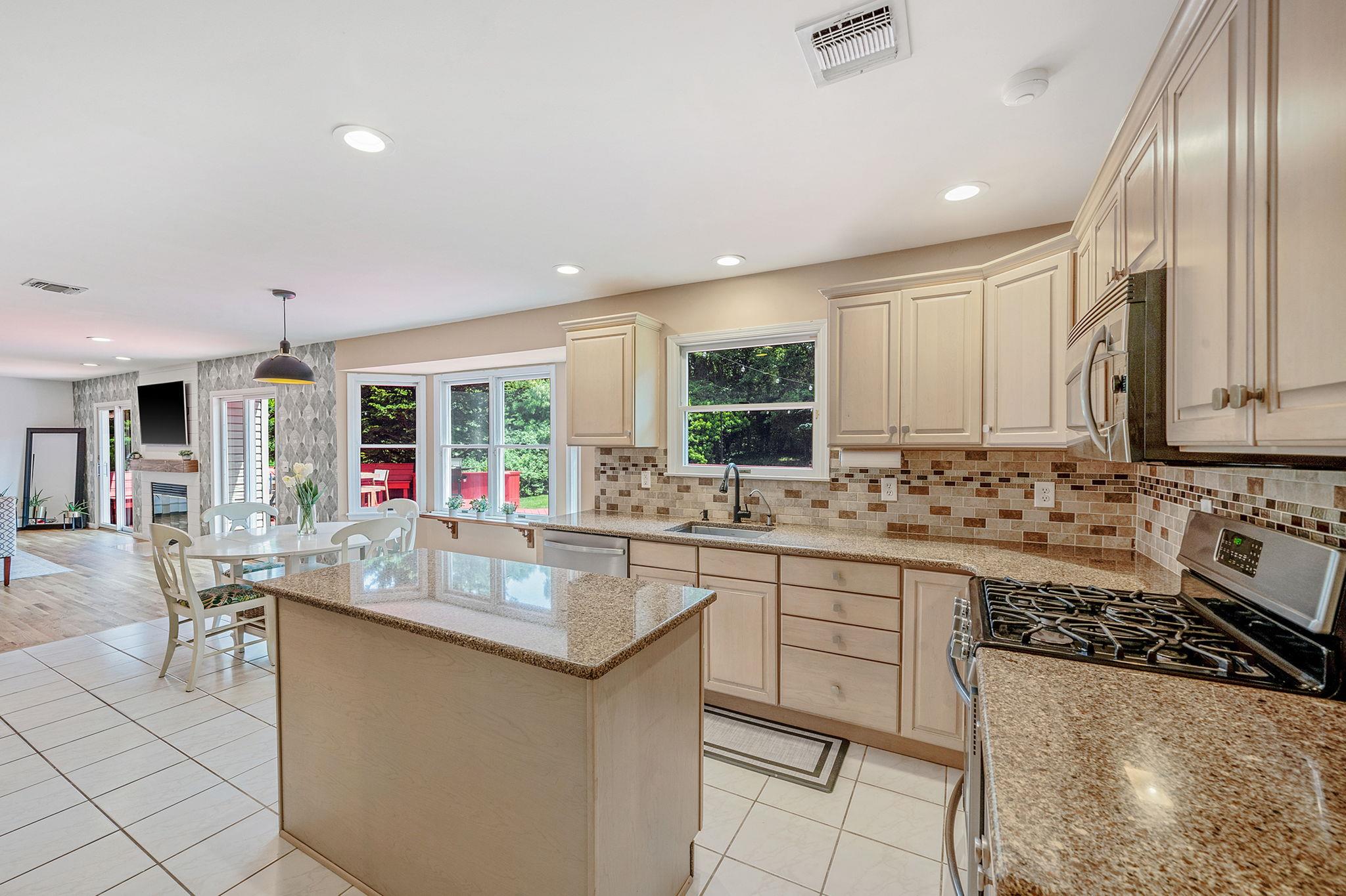 #11 photo, 85 Caramel Road, Commack , NY 11725