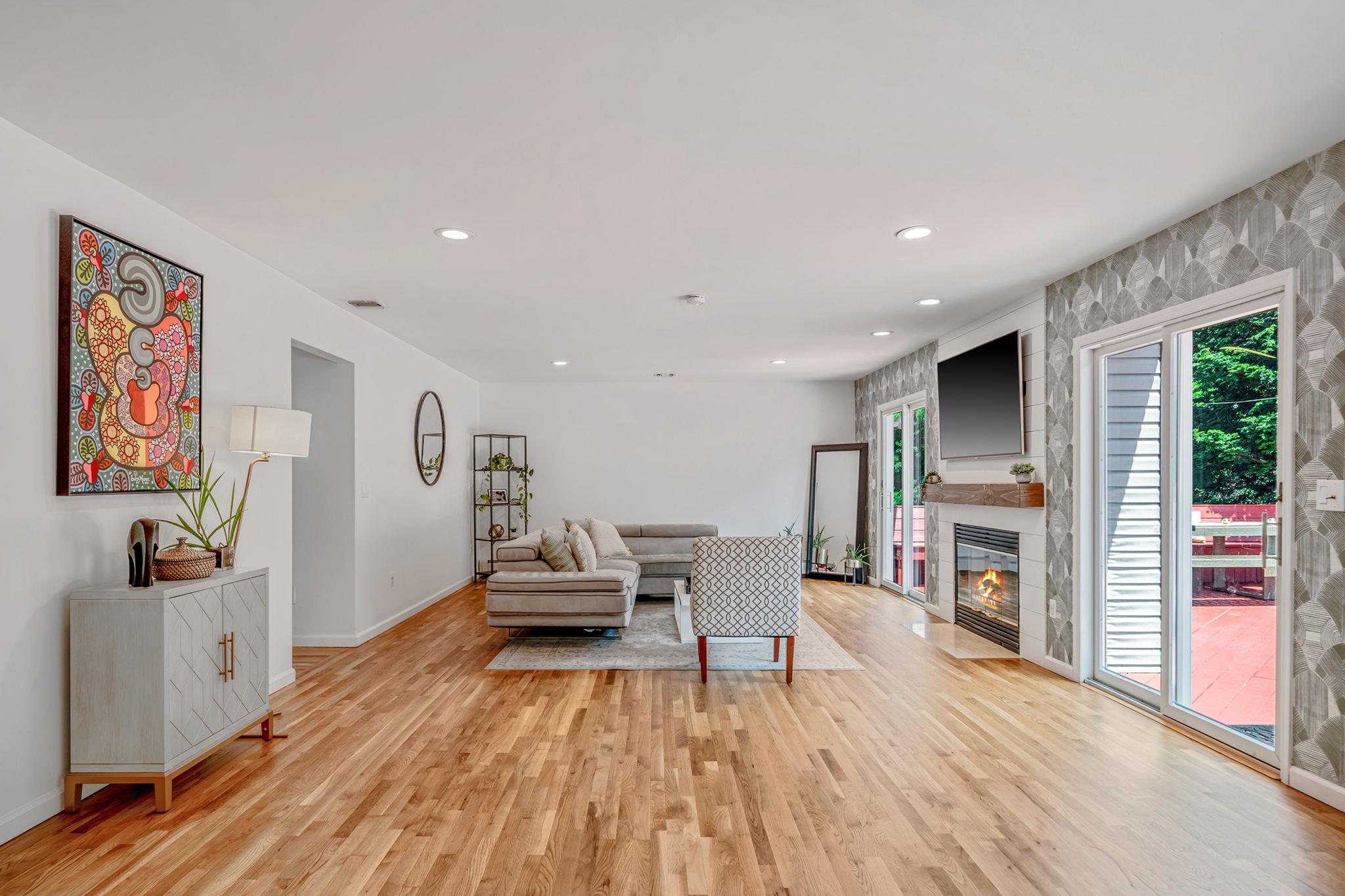 #18 photo, 85 Caramel Road, Commack , NY 11725