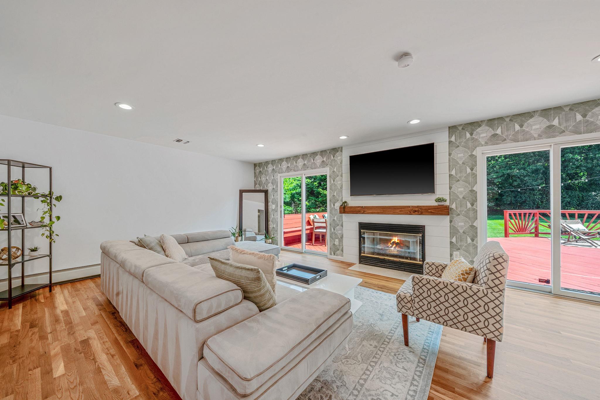 #20 photo, 85 Caramel Road, Commack , NY 11725