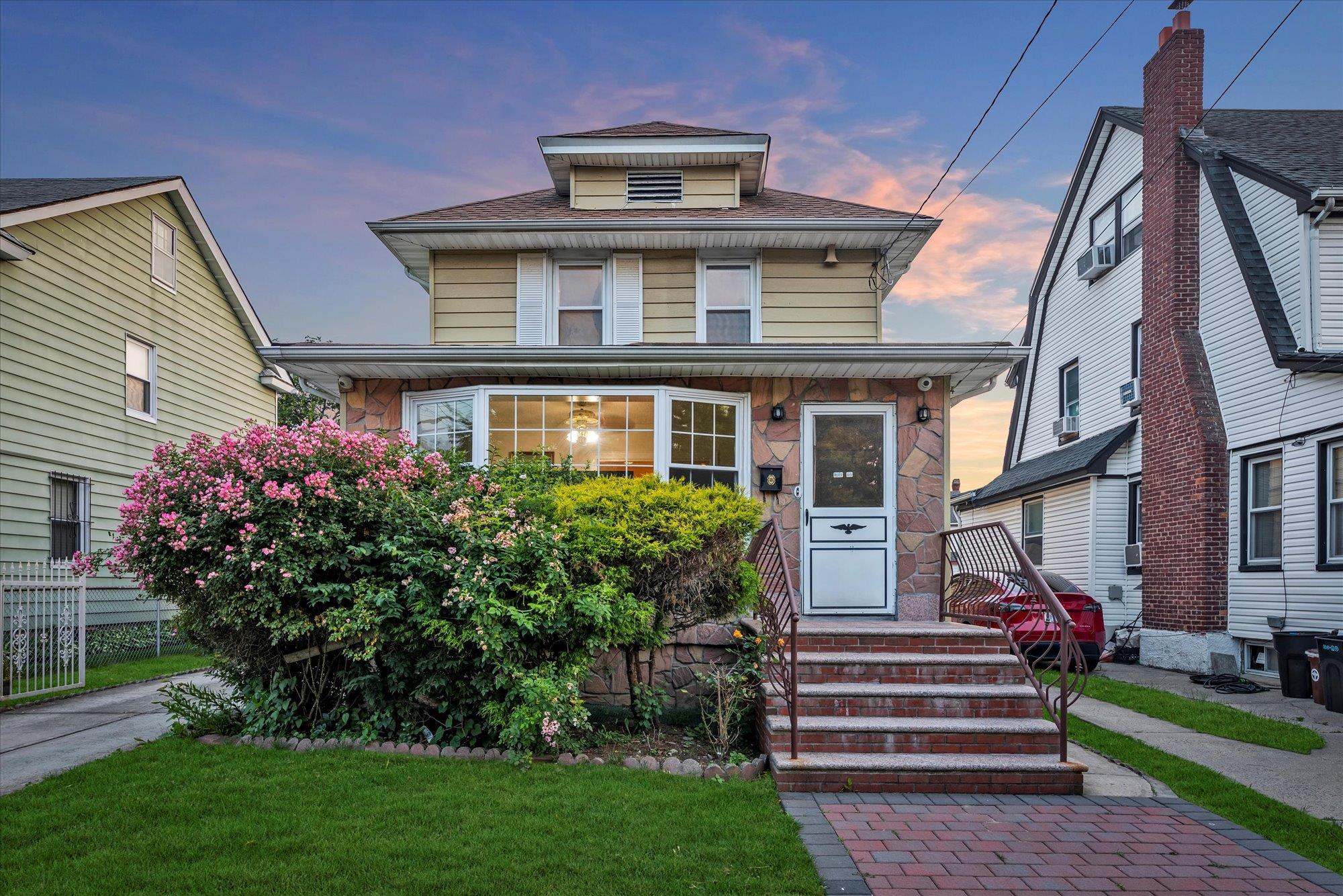 #1 photo, 10022 Bellaire Place, كوينز Queens Village , NY 11429
