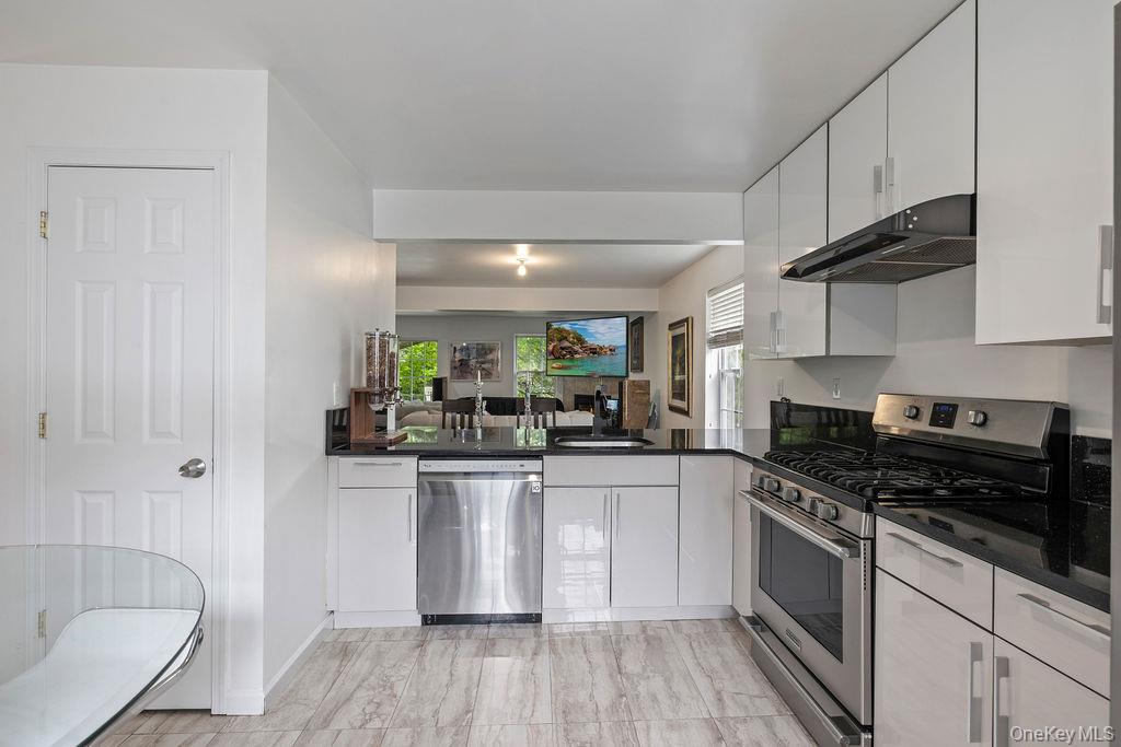 #5 photo, 19 Lombardi Drive, New City , NY 10956