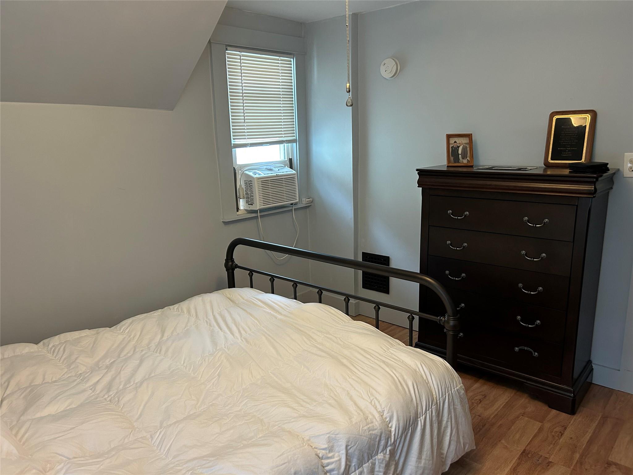 #10 photo, 42 Columbia Street, Poughkeepsie , NY 12601