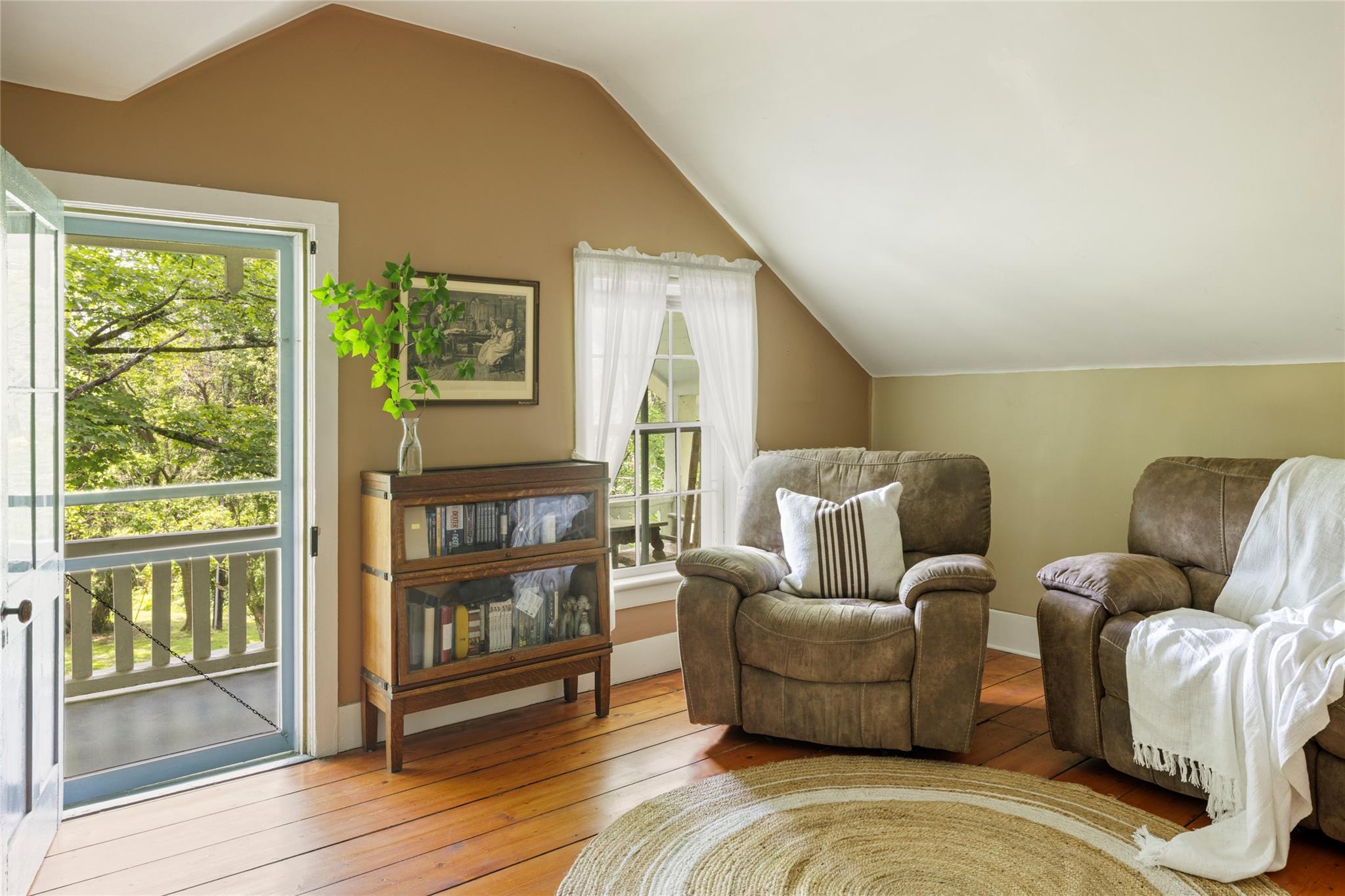 #16 photo, 797 Western Road, Call Listing Agent , NY 12033