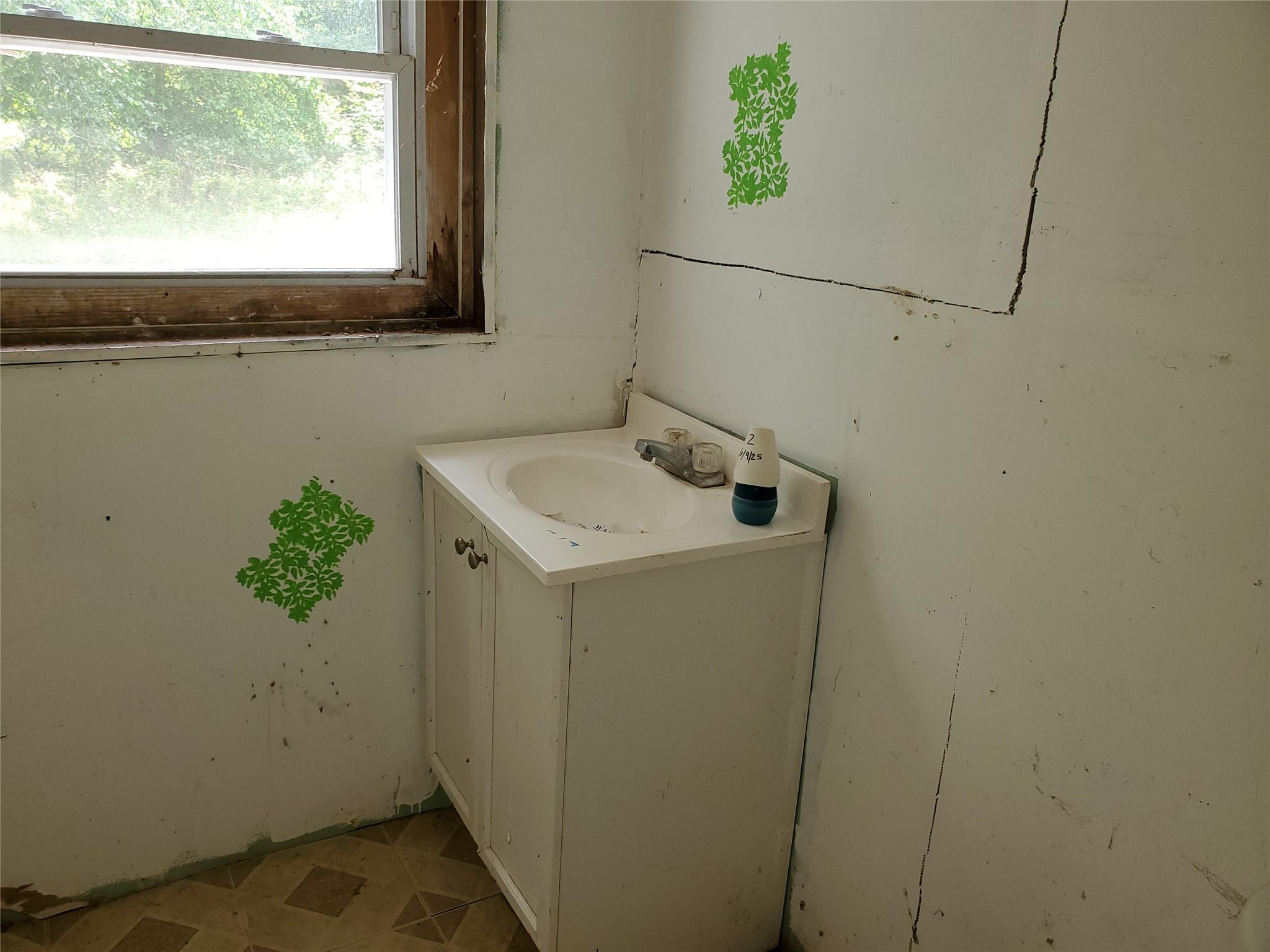 #8 photo, 87 W Pine Road, Staatsburg , NY 12580