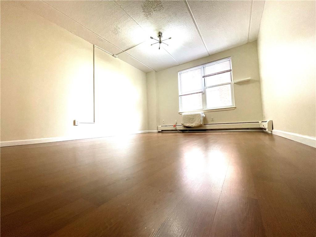 #12 photo, 35 Park Avenue, Suffern , NY 10901