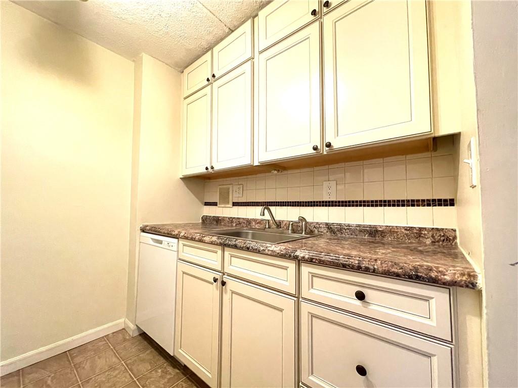 #19 photo, 35 Park Avenue, Suffern , NY 10901