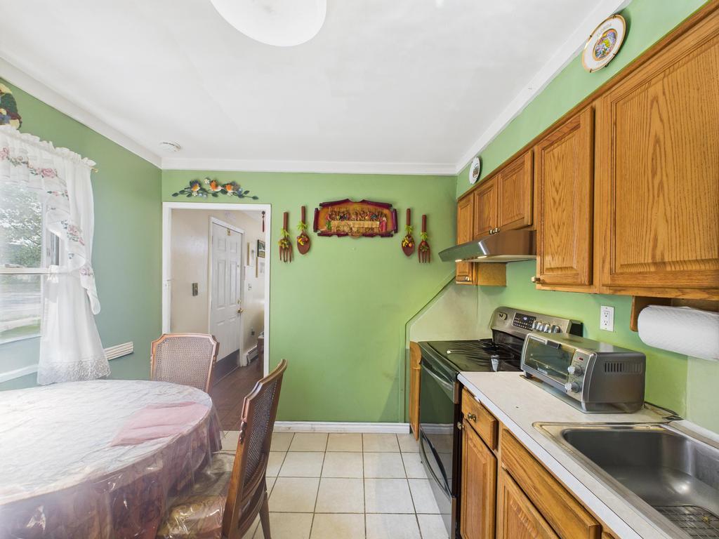 #4 photo, 335 Loring Road, Levittown , NY 11756