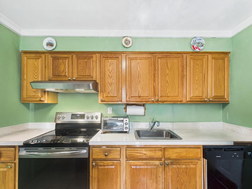 #7 photo, 335 Loring Road, Levittown , NY 11756