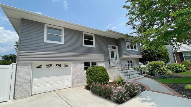 #1 photo, 4023 Fulton Court, ناسو Seaford , NY 11783