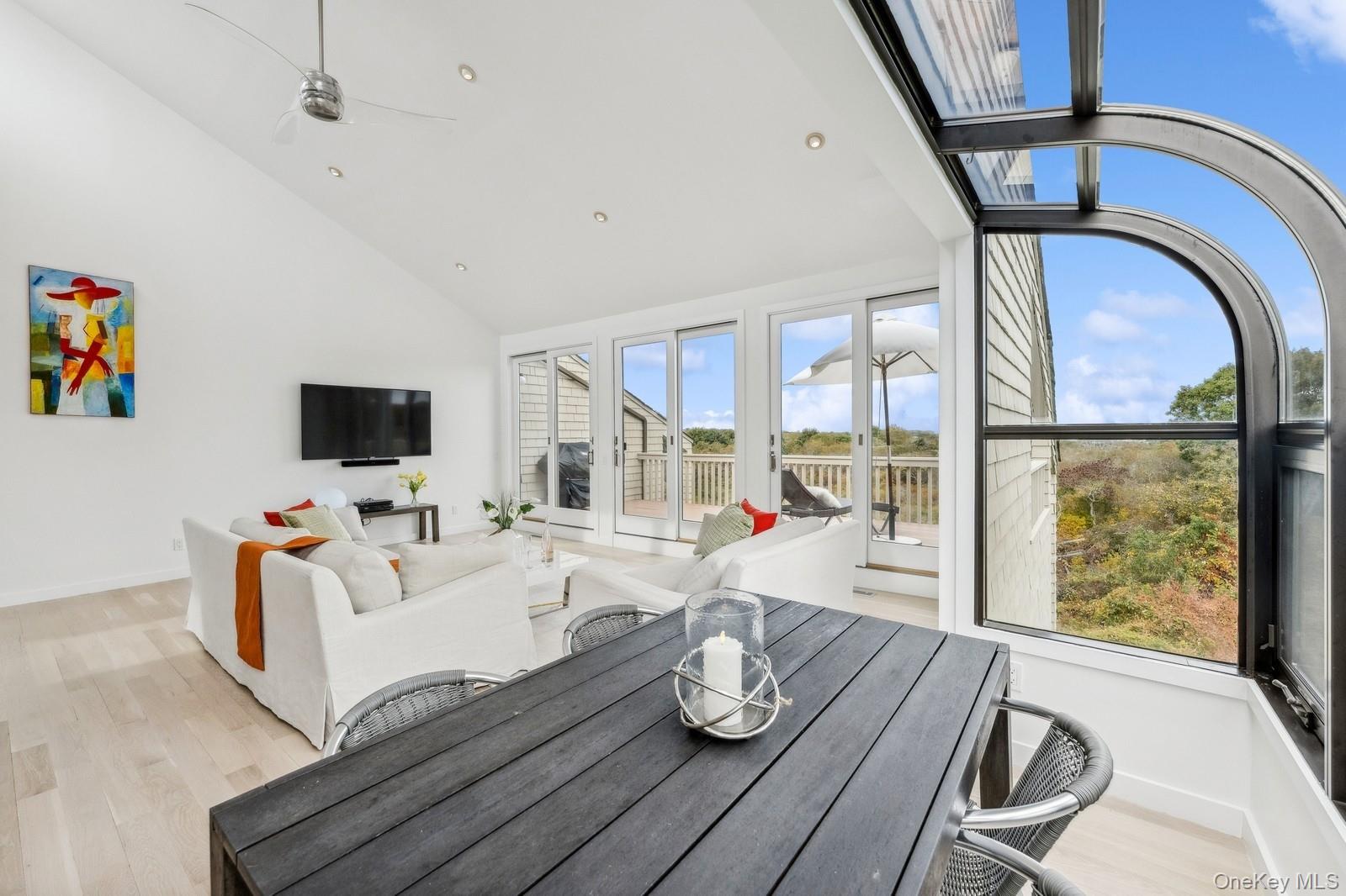 #19 photo, 21 S Fulton Dr, サフォーク郡 Montauk , NY 11954