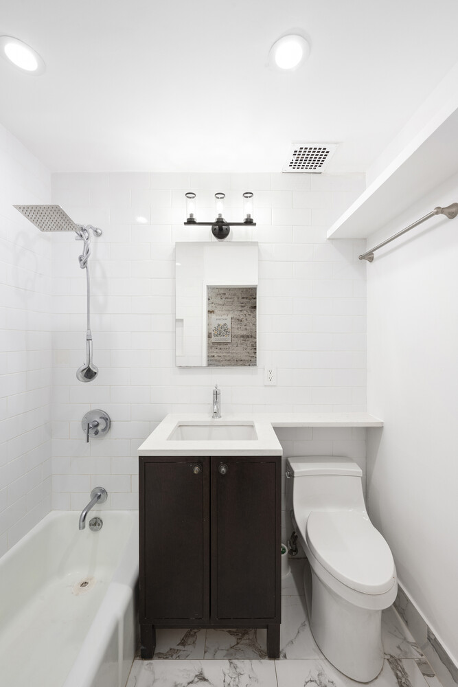 #10 photo, 221 W 21ST Street, マンハッタン Chelsea , NY 10011