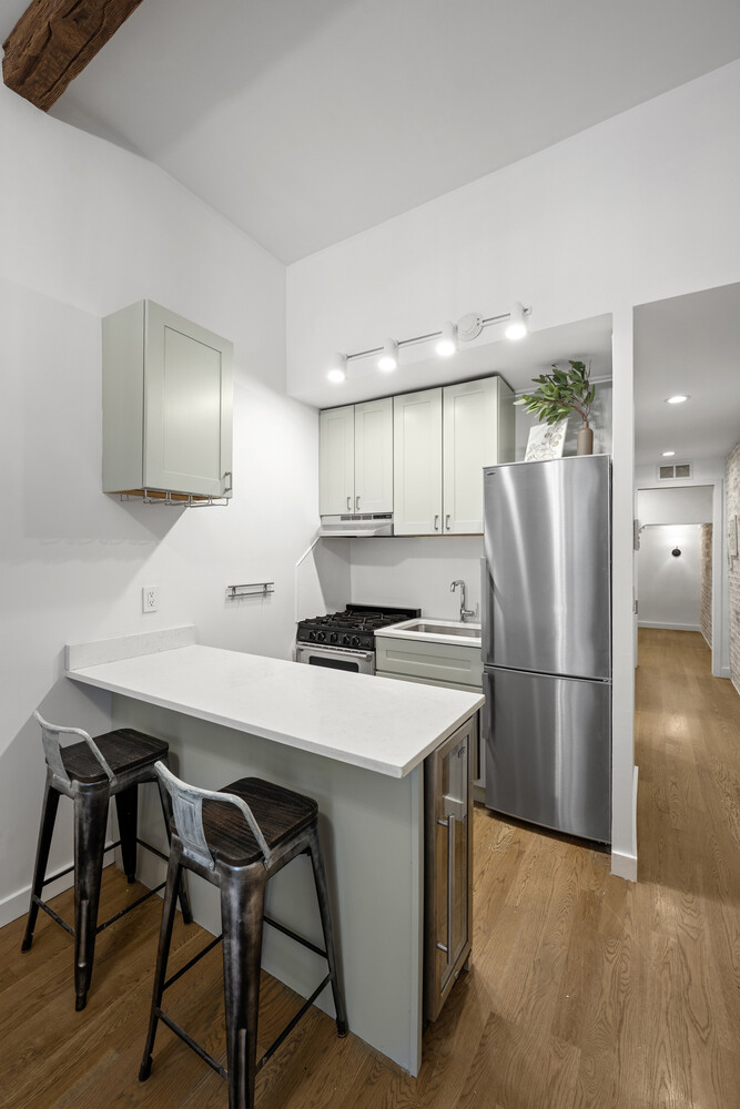 #7 photo, 221 W 21ST Street, マンハッタン Chelsea , NY 10011