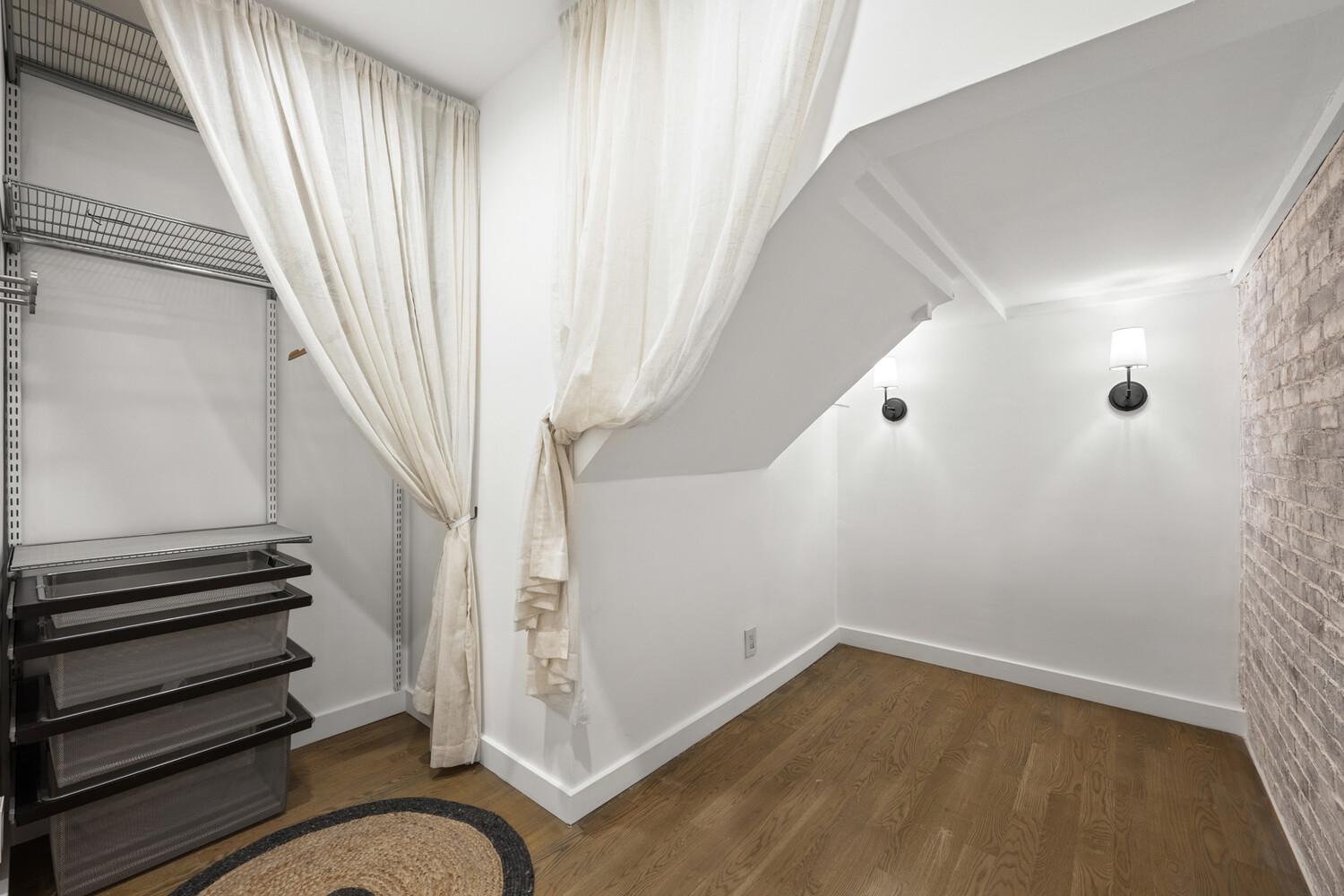 #8 photo, 221 W 21ST Street, マンハッタン Chelsea , NY 10011