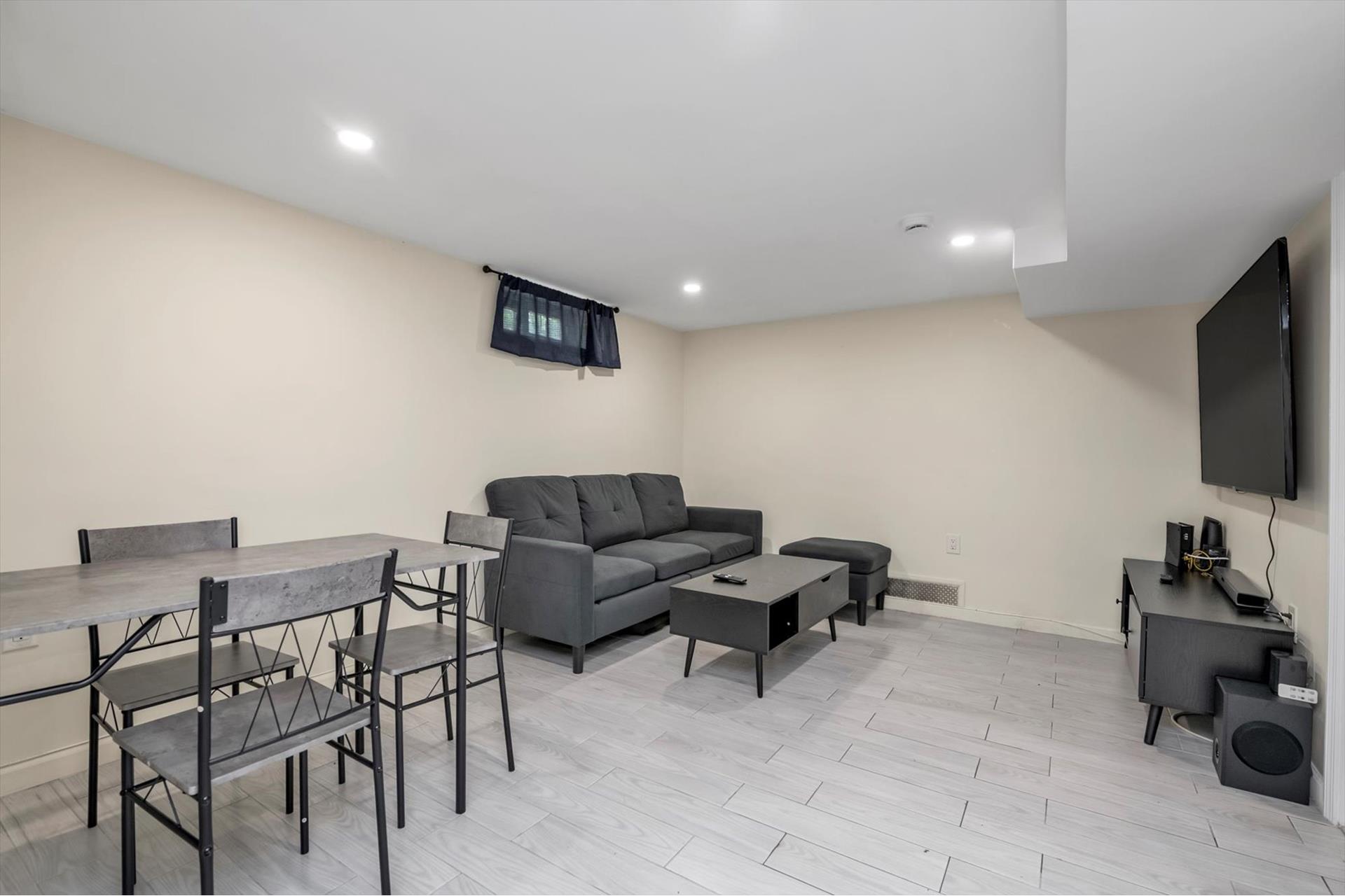 #6 photo, 43-60 AUBURNDALE Lane, クイーンズ区 Flushing , NY 11358