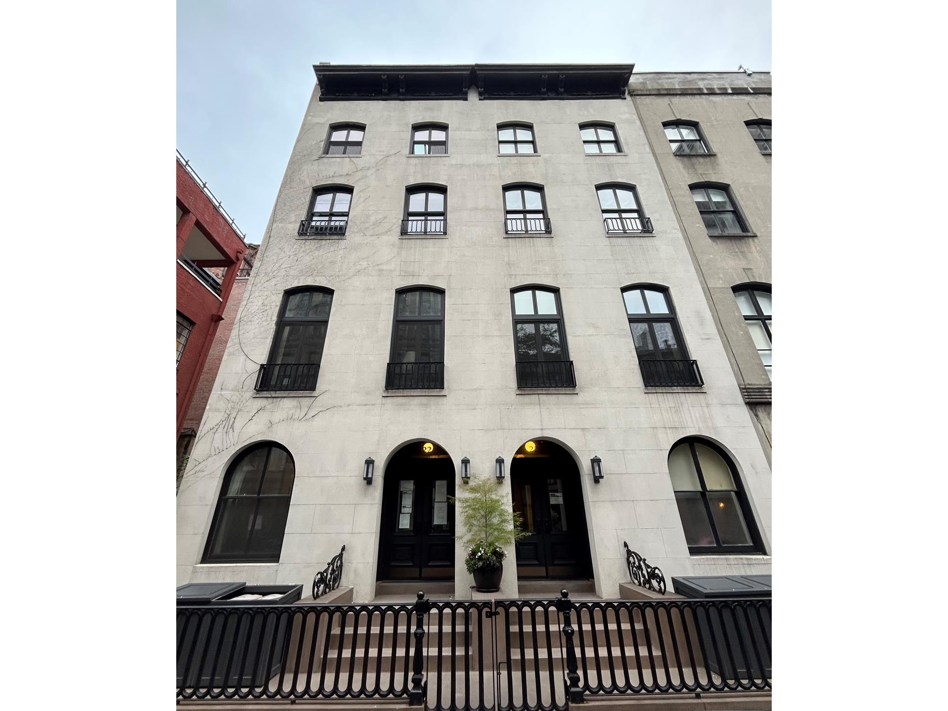 #13 photo, 222 E 17TH Street, マンハッタン Gramercy Park , NY 10003