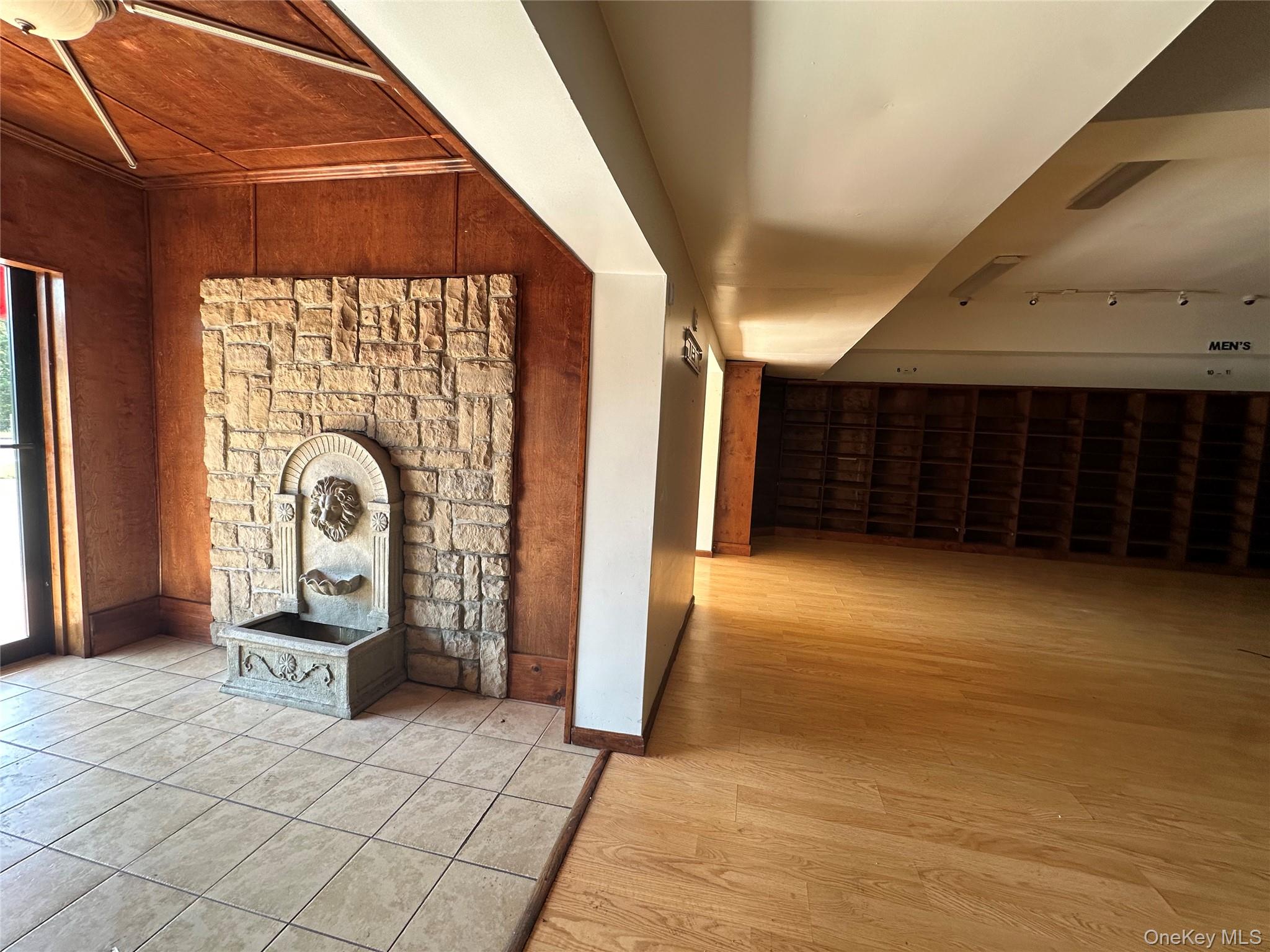 #9 photo, 5251 Route 9W, Newburgh , NY 12550