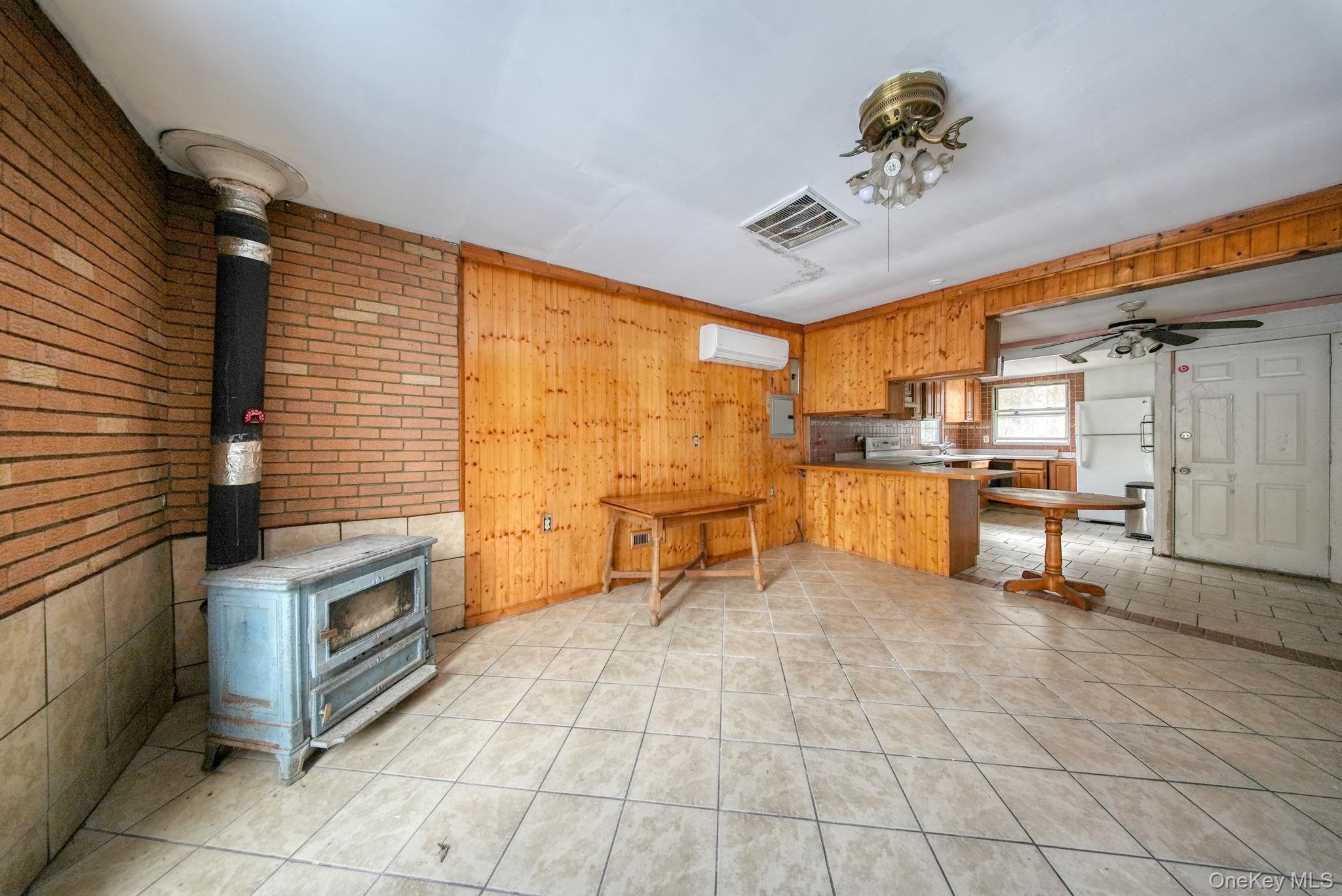 #15 photo, 3 Avenue, Godeffroy , NY 12729