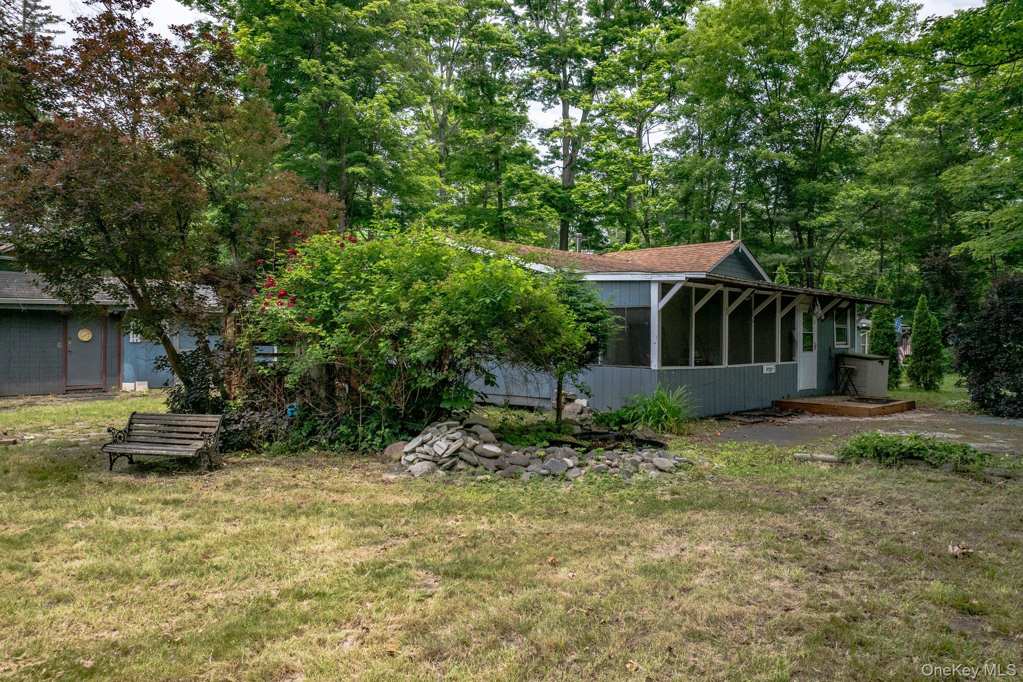 #2 photo, 3 Avenue, Godeffroy , NY 12729