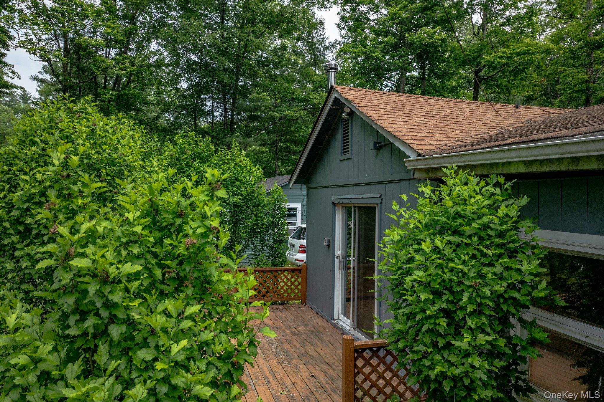 #3 photo, 3 Avenue, Godeffroy , NY 12729