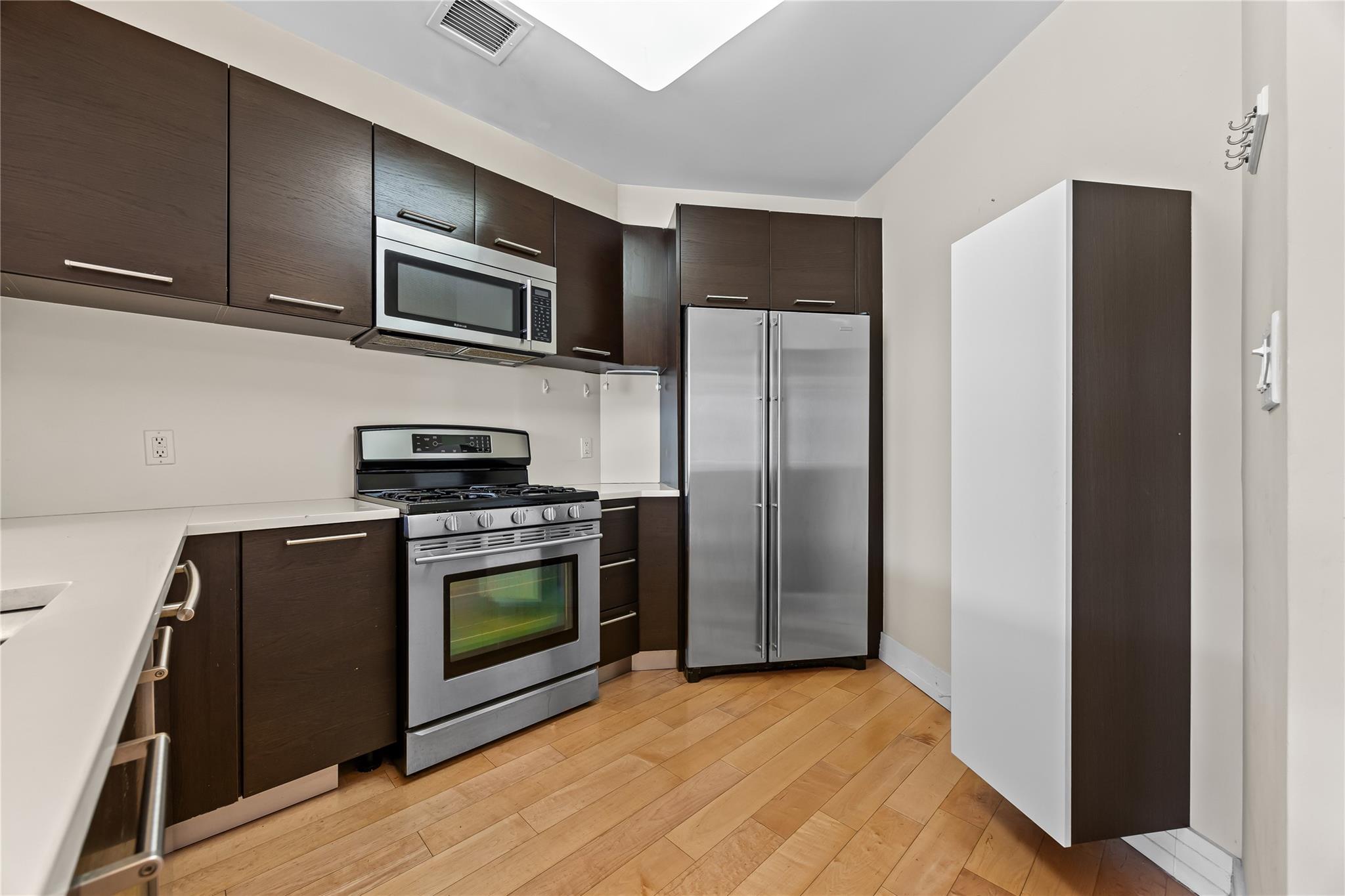 #20 photo, 64-05 Yellowstone Boulevard, クイーンズ区 Forest Hills , NY 11375