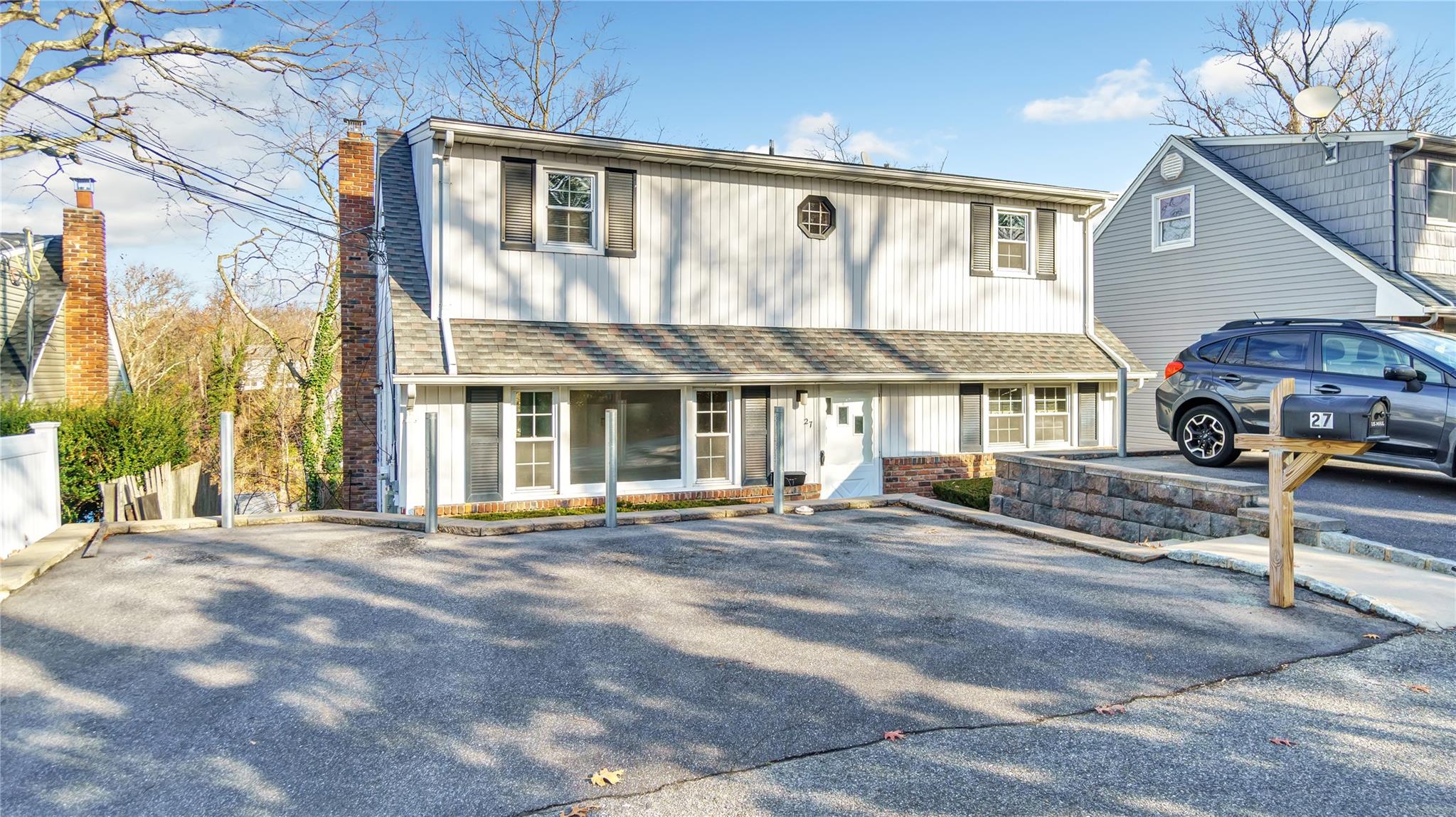 #1 photo, 27 Potter Lane, سوفولك Halesite , NY 11743