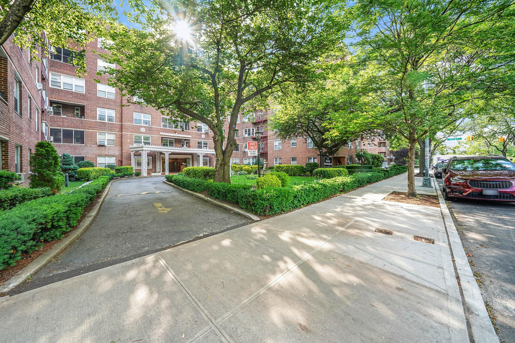 #2 photo, 67-66 108th Street, クイーンズ区 Forest Hills , NY 11375