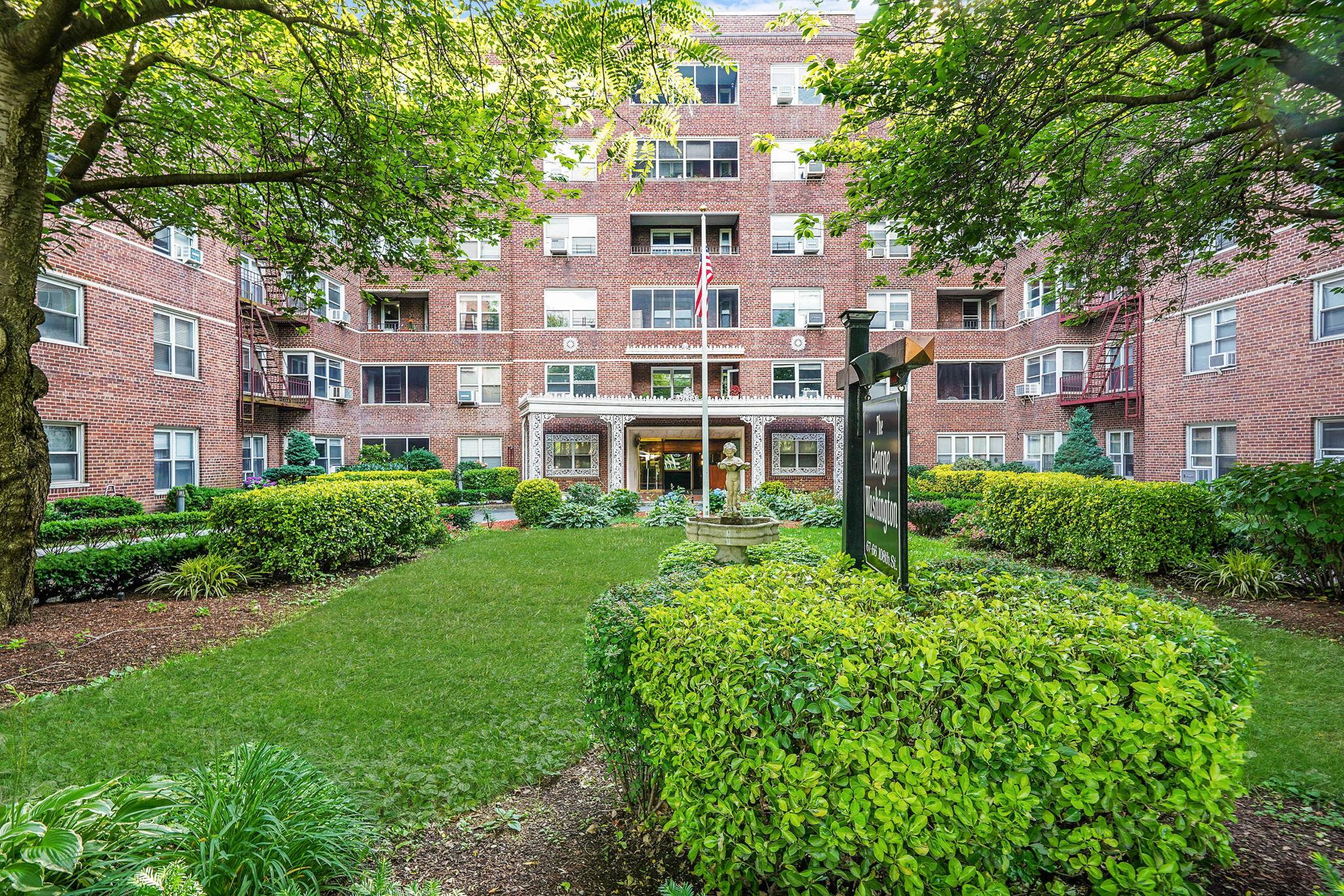 #4 photo, 67-66 108th Street, クイーンズ区 Forest Hills , NY 11375
