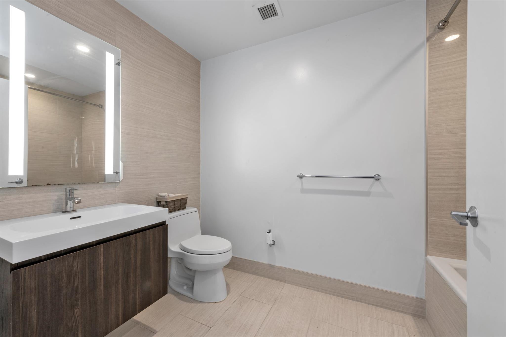 #9 photo, 131-05 40 Road, クイーンズ区 Flushing , NY 11354