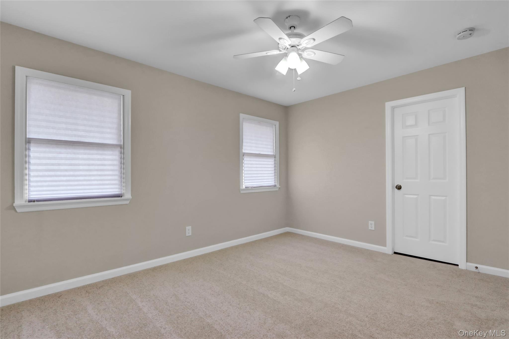 #10 photo, 96 Biltmore Drive, サフォーク郡 Mastic Beach , NY 11951