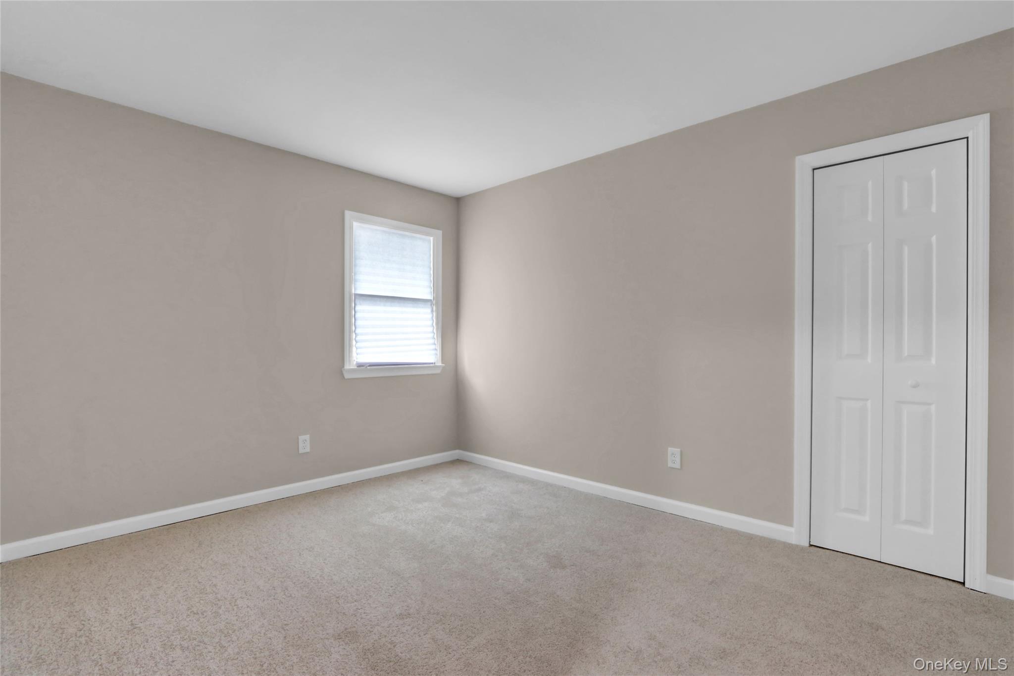 #11 photo, 96 Biltmore Drive, サフォーク郡 Mastic Beach , NY 11951