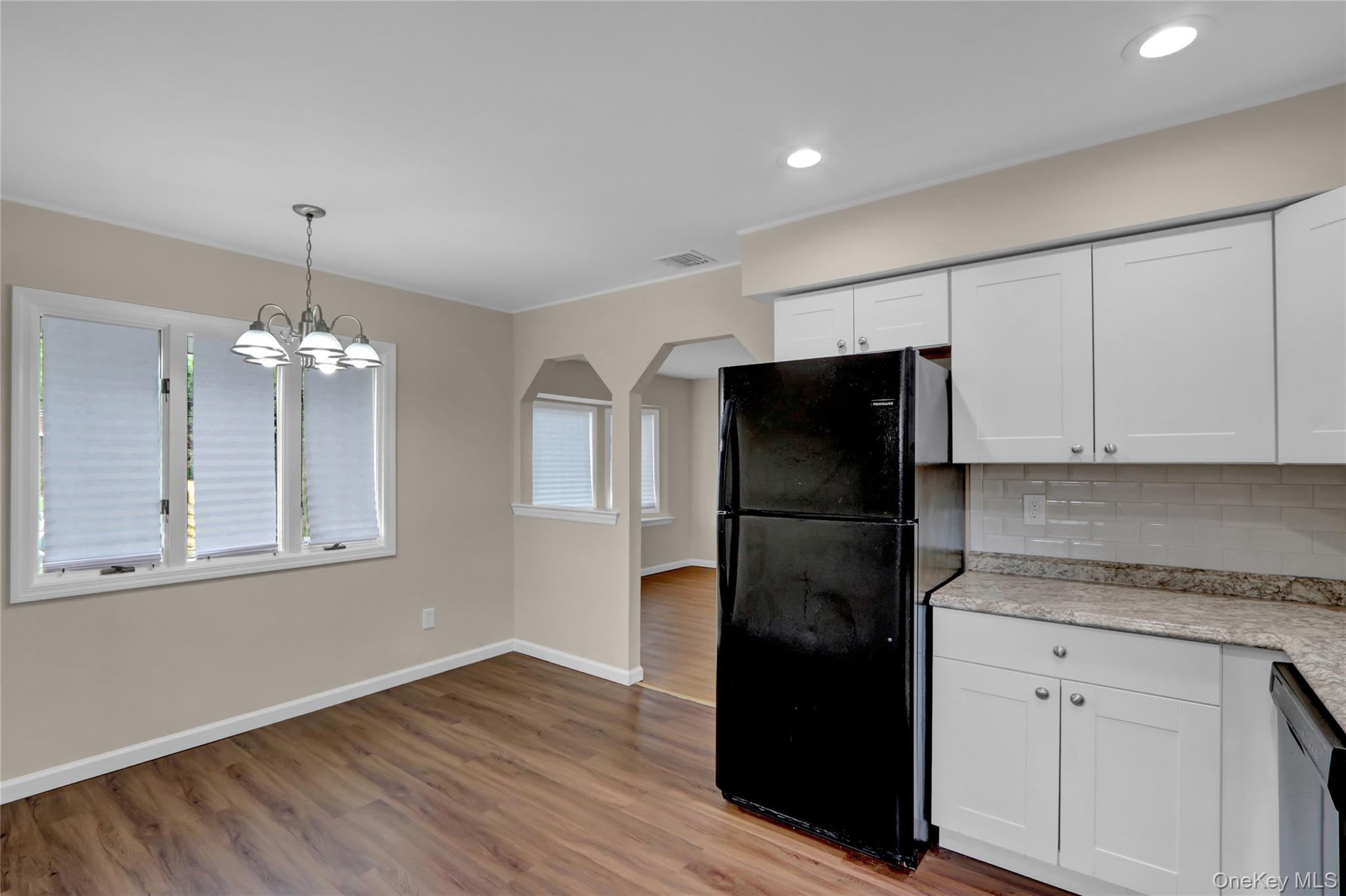 #7 photo, 96 Biltmore Drive, サフォーク郡 Mastic Beach , NY 11951