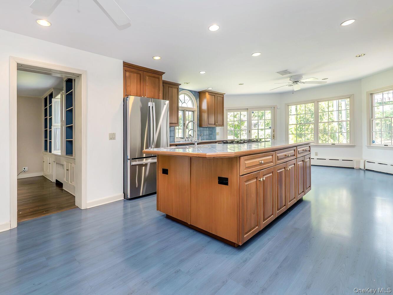 #17 photo, 221 Manhasset Avenue, ナッソー郡 Manhasset , NY 11030