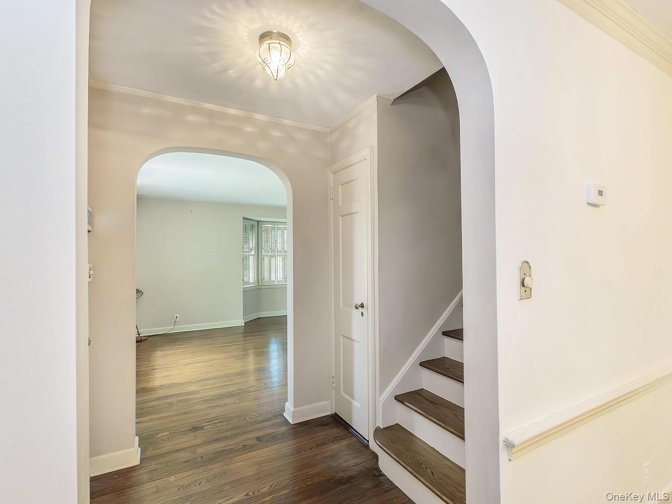 #3 photo, 221 Manhasset Avenue, ナッソー郡 Manhasset , NY 11030