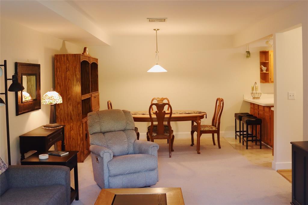 #3 photo, 75 Tivoli Gardens, Red Hook , NY 12583