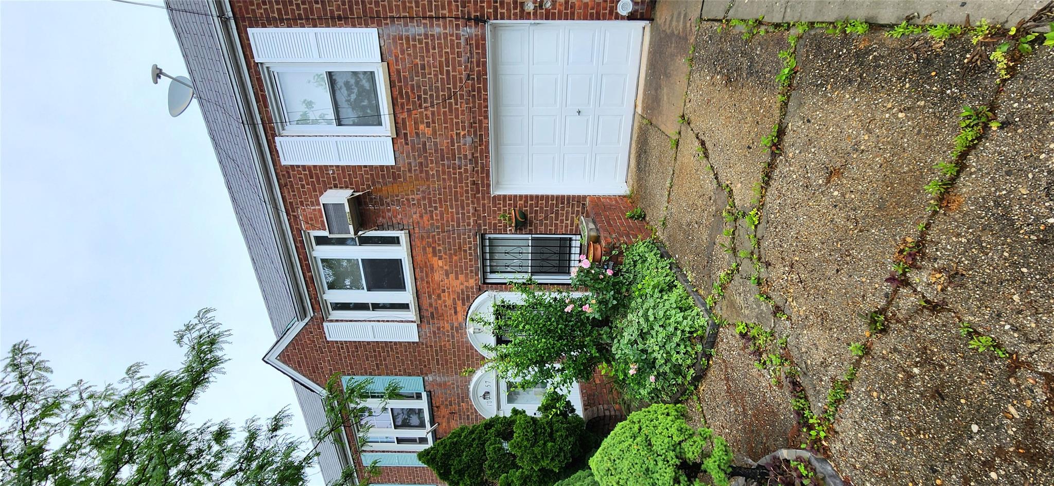 #2 photo, 10759 124th Street, クイーンズ区 Richmond Hill , NY 11419