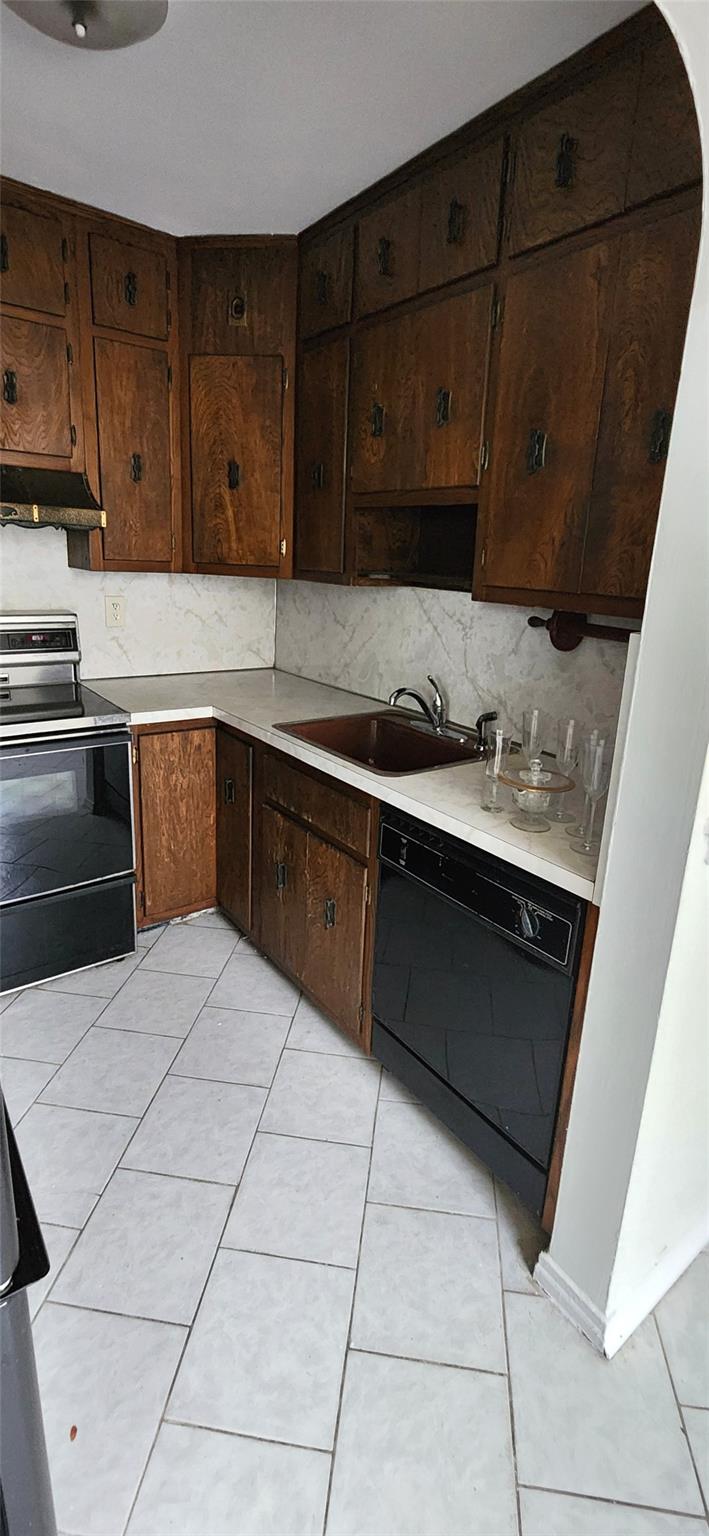 #4 photo, 10759 124th Street, クイーンズ区 Richmond Hill , NY 11419