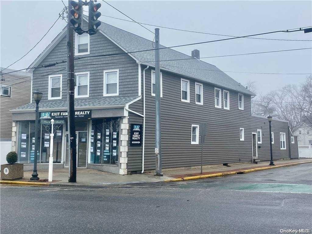 #1 photo, 8 E John Streets, سوفولك Lindenhurst , NY 11757