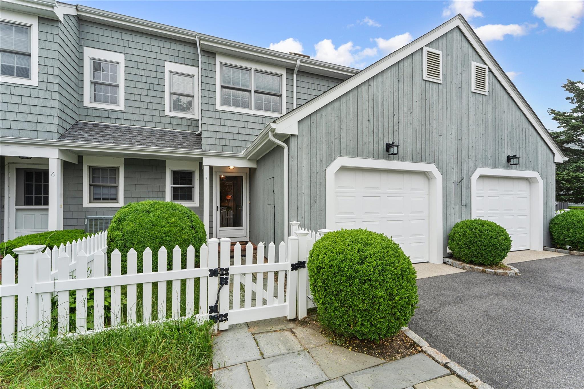 #1 photo, 7 Brittany Lane, 東長島 汉普顿 Westhampton Beach , NY 11978