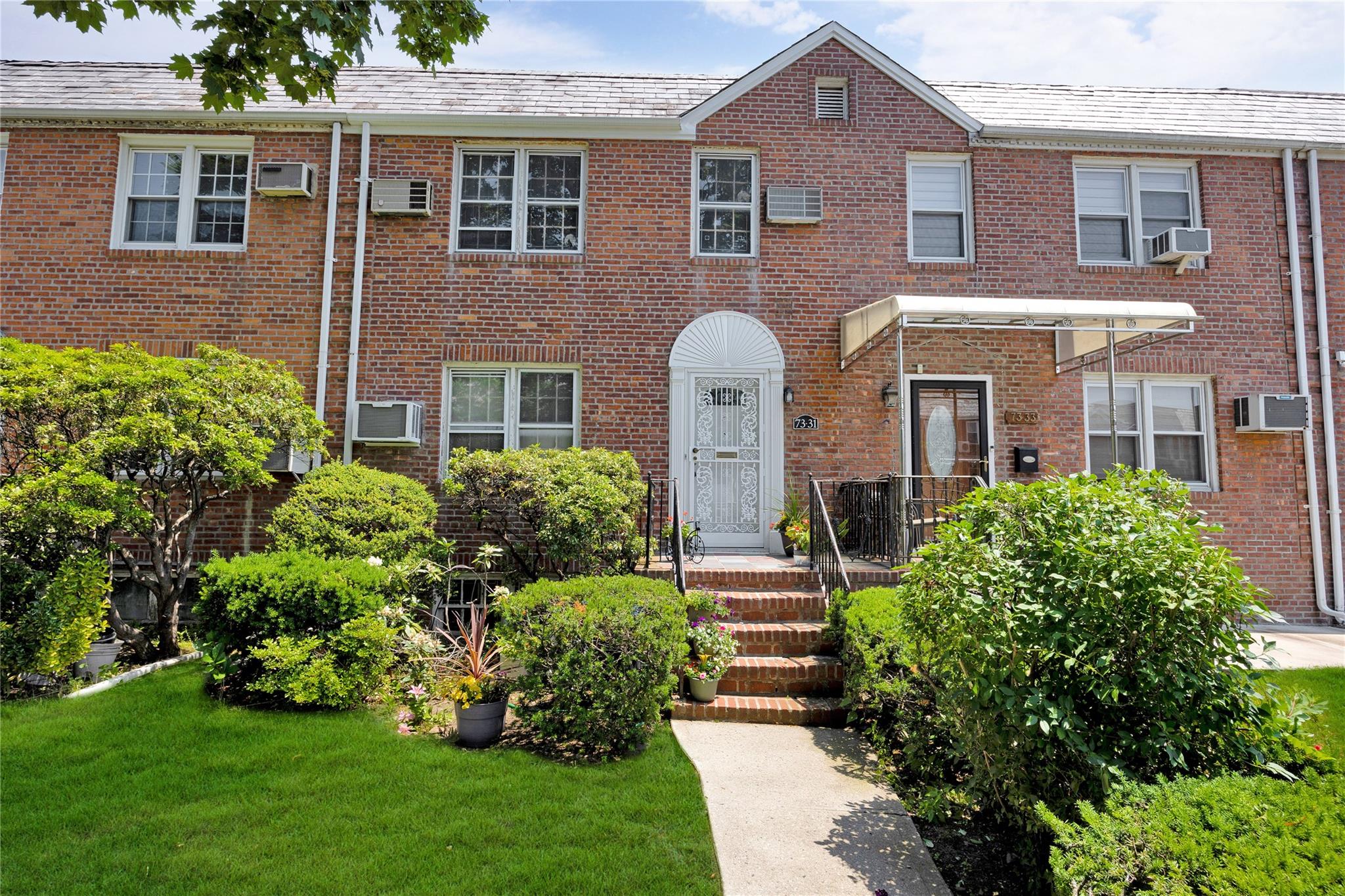 #1 photo, 7331 174th Street, كوينز Fresh Meadows , NY 11366