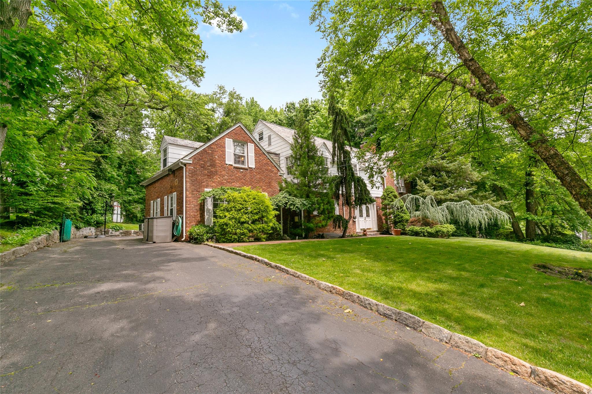 #3 photo, 1 Ravine Road, ナッソー郡 Great Neck , NY 11023