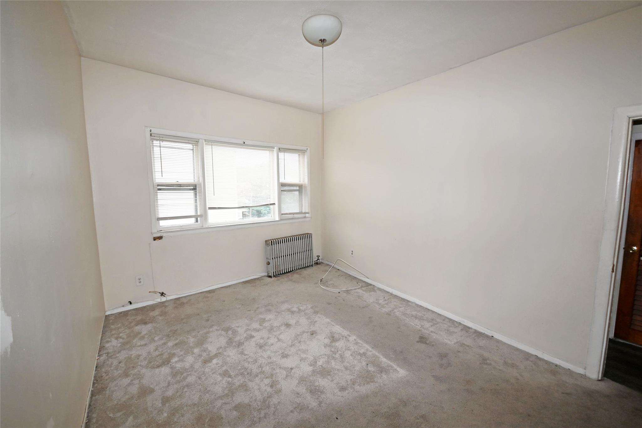 #8 photo, 8231 Woodhaven Boulevard, クイーンズ区 Glendale , NY 11385