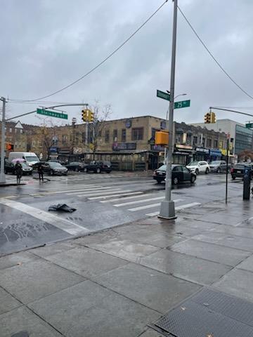 #3 photo, 24-35 Steinway Street, クイーンズ区 Astoria , NY 11103