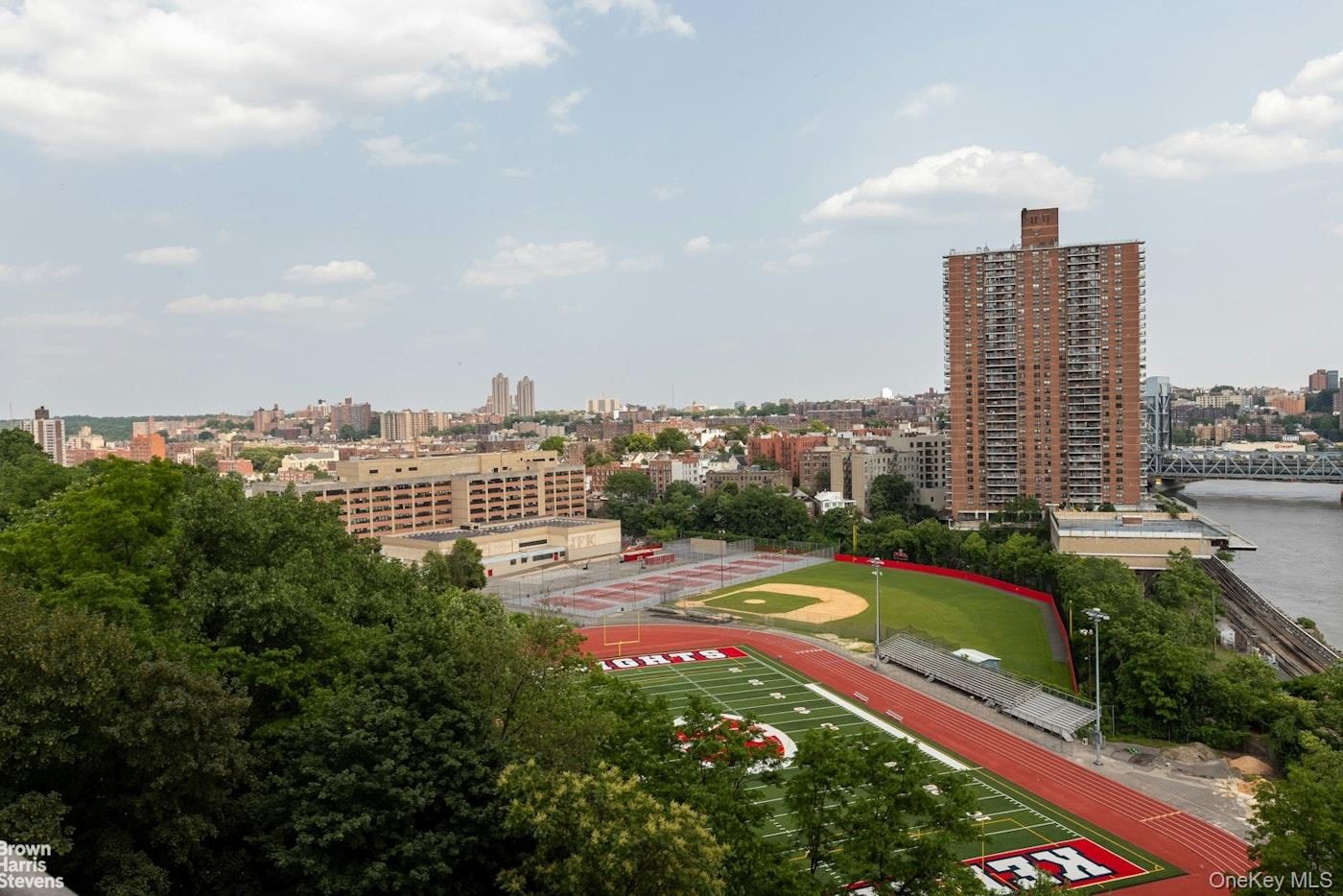 #3 photo, 2500 Johnson Avenue, ブロンクス区 Bronx , NY 10463