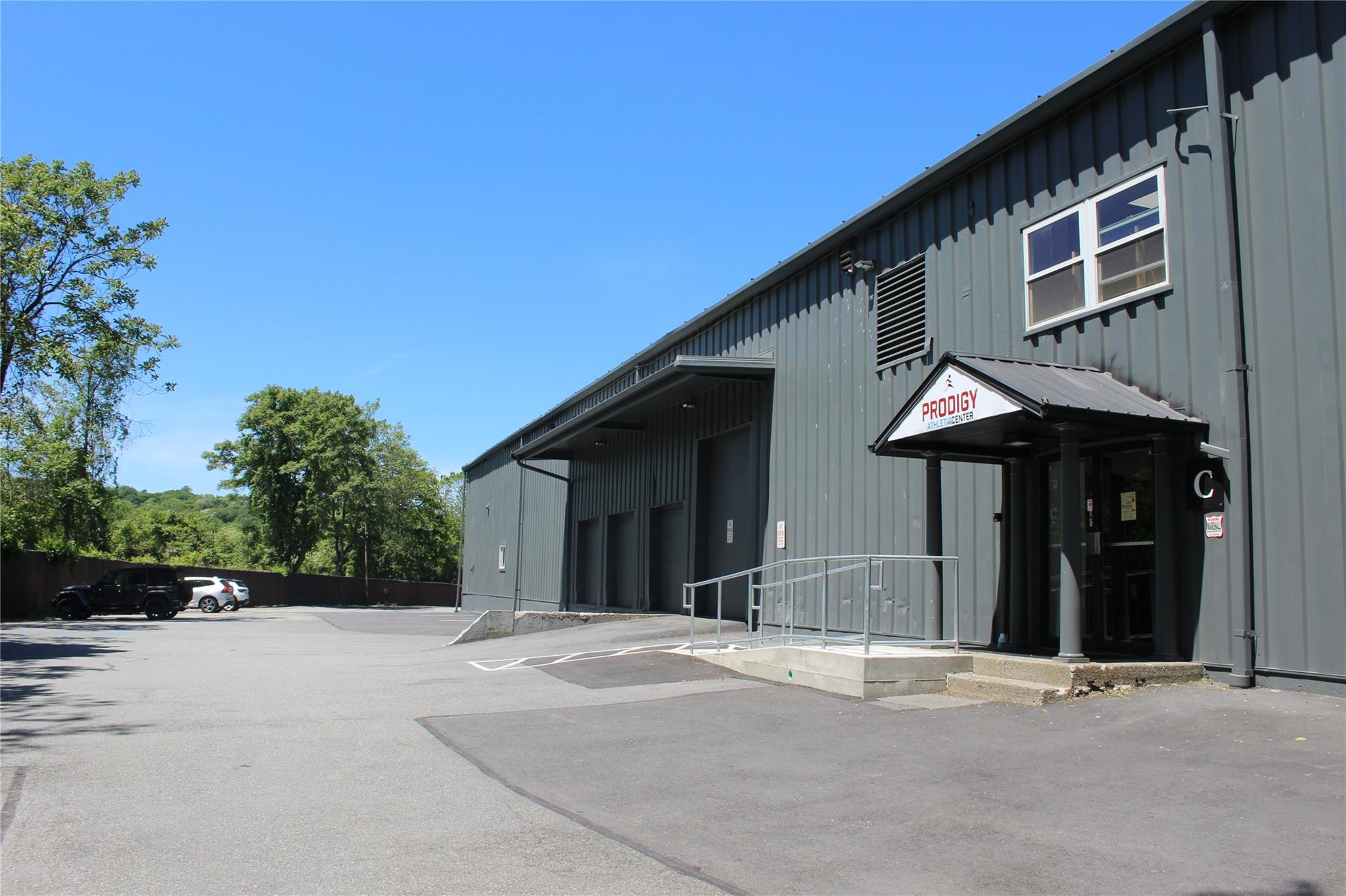 #7 photo, 243 Route 100, Somers , NY 10589