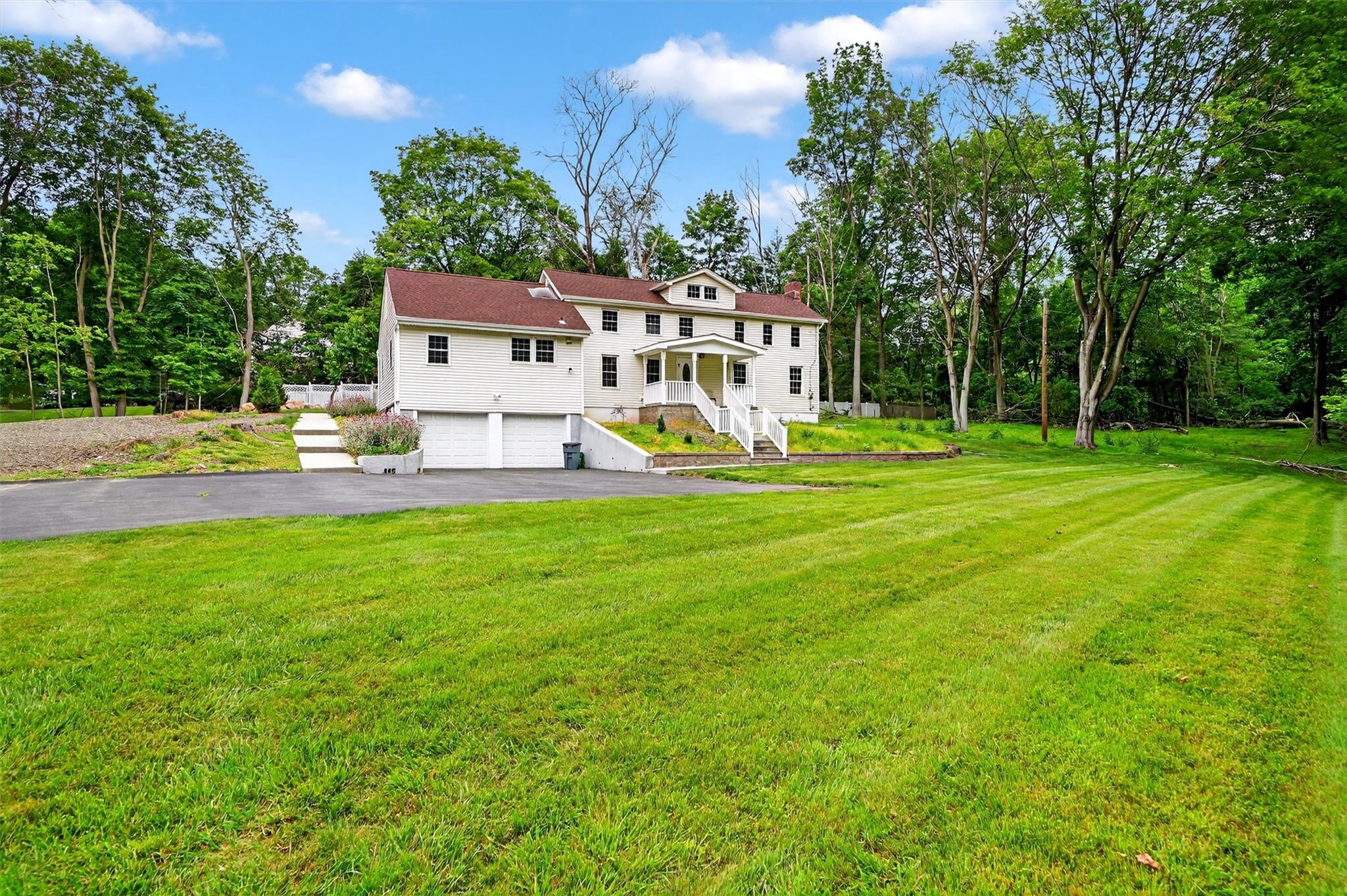 #7 photo, 210 Parrott Road, West Nyack , NY 10994