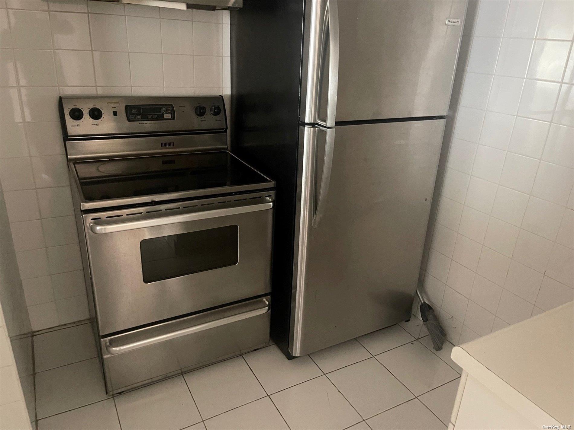 #3 photo, 530 Hudson Avenue, ナッソー郡 Cedarhurst , NY 11516